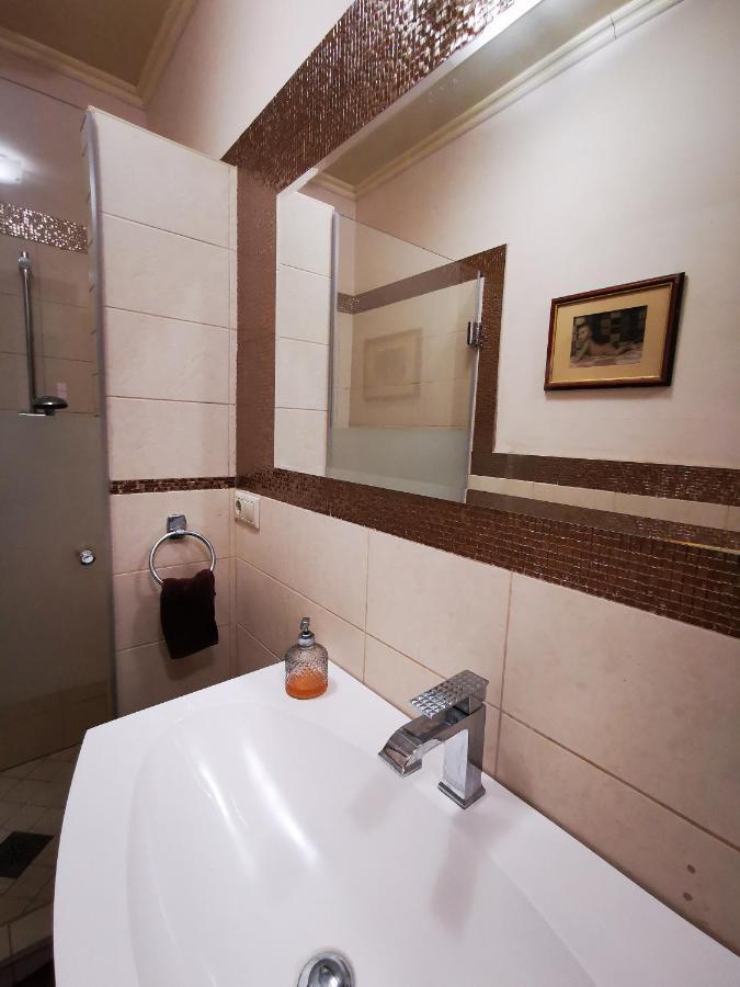 MogyoródLuxury Basement In The Surrounding Of Budapest公寓 外观 照片